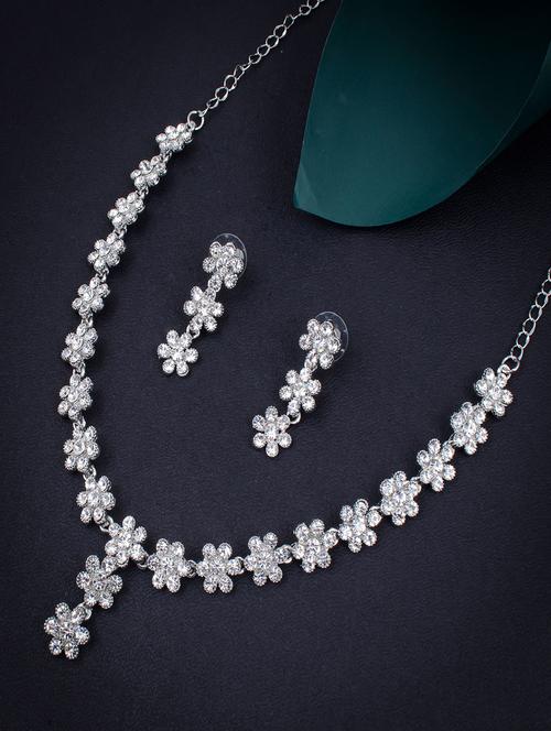 silver zinc necklaces and earring - 18296353 - Very Small Image - 1