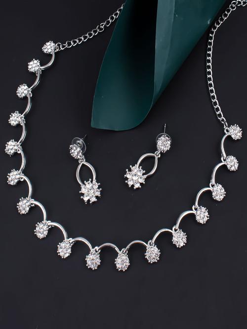 silver zinc necklaces and earring - 18296578 - Very Small Image - 1