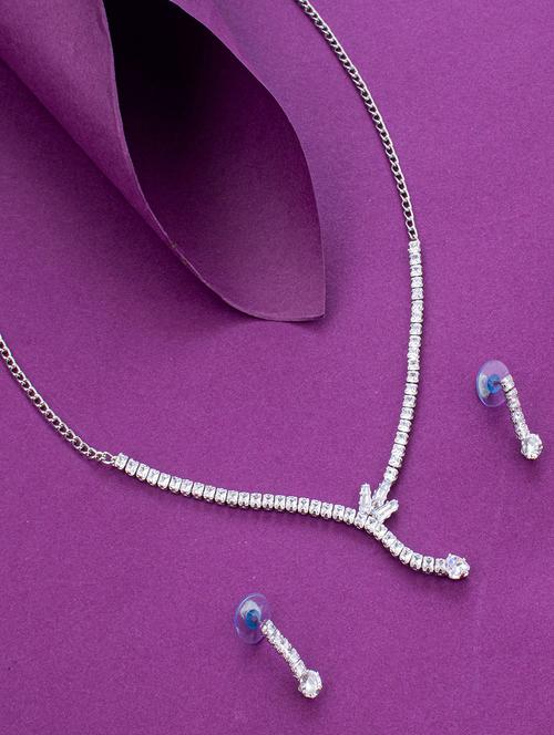 silver metal necklaces and earring - 18296690 - Very Small Image - 1