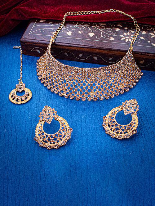 gold metal necklaces and earring - 18296767 - Very Small Image - 1