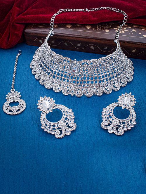 silver metal necklaces and earring - 18296781 - Very Small Image - 1