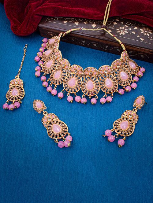 gold metal necklaces and earring - 18296789 - Very Small Image - 1