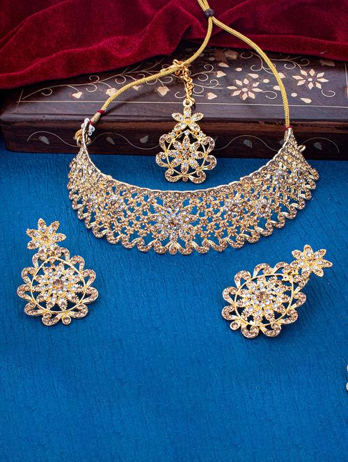 gold metal necklaces and earring - 18296803 - Very Small Image - 1