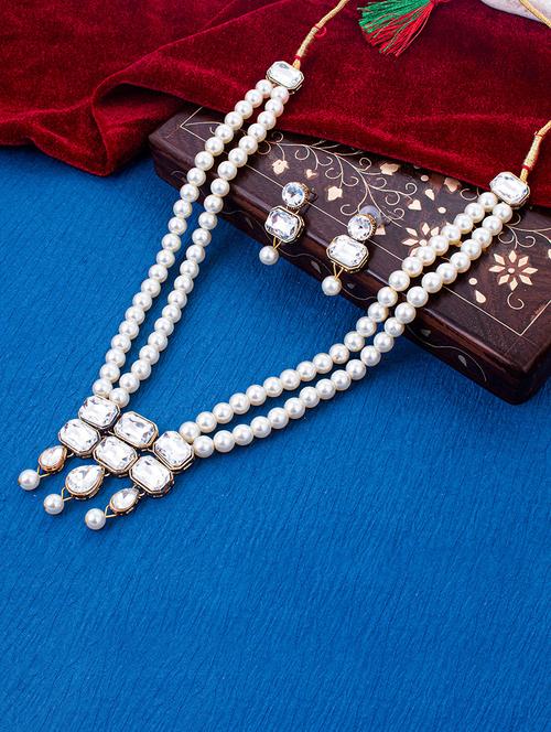 white metal necklaces and earring - 18296948 - Very Small Image - 1