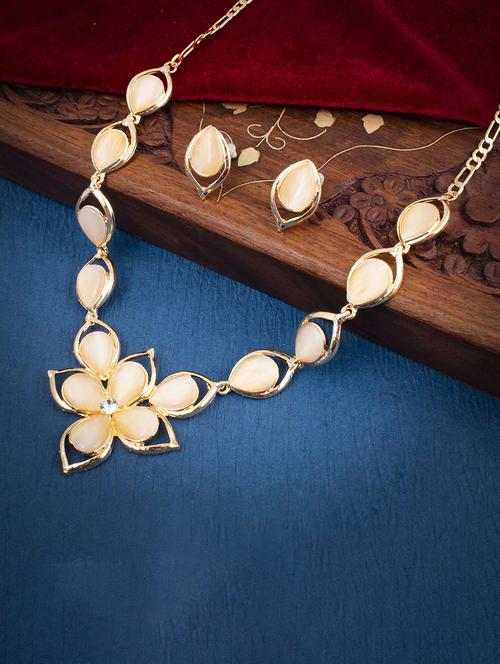 orange brass necklaces and earring - 18296960 - Very Small Image - 1
