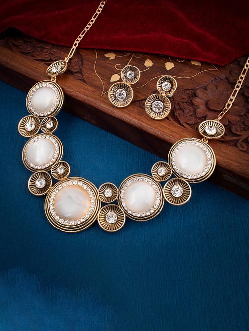 orange brass necklaces and earring - 18296983 - Very Small Image - 1