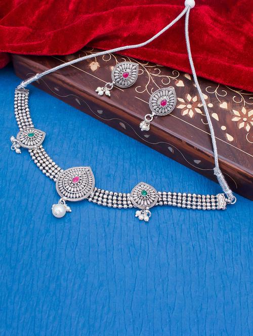silver metal necklaces and earring - 18297050 - Very Small Image - 1