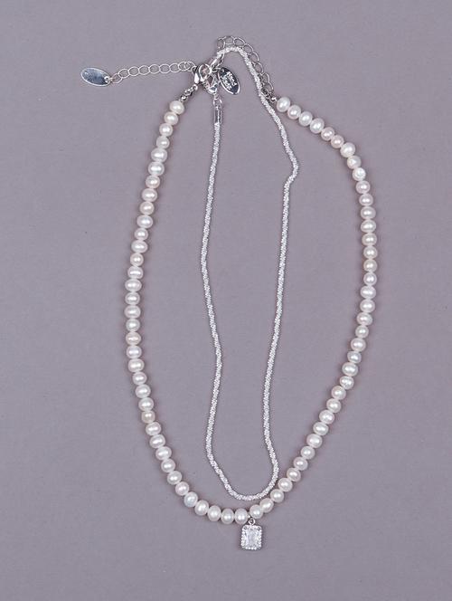 designer pearl necklace embellished with a crystal pendant - 18297560 - Very Small Image - 1