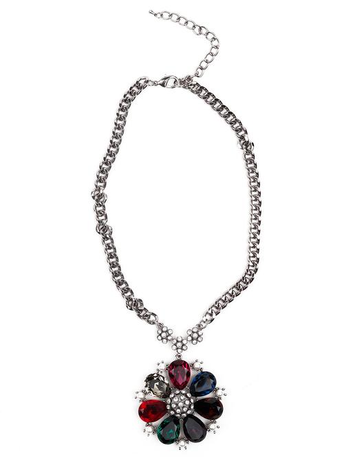 silver metal necklace - 18298079 - Very Small Image - 1