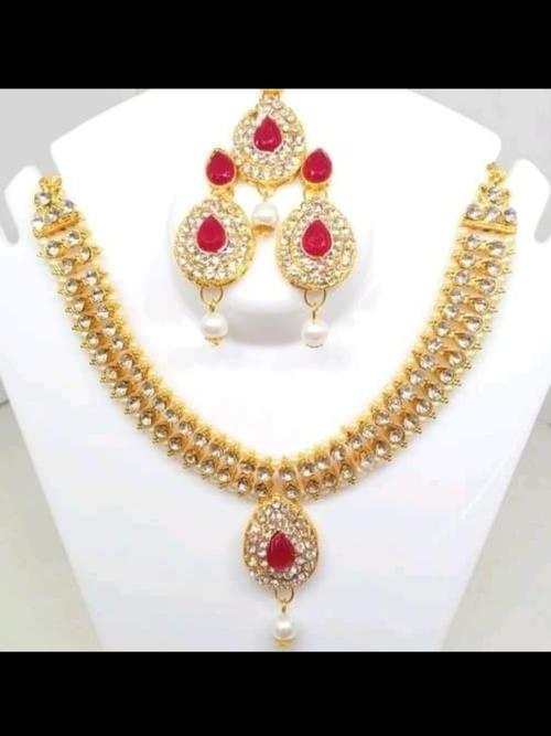 ladies metal necklace and earrings gold - 18302917 - Very Small Image - 1