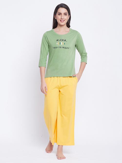three quarter-sleeved printed pyjama set nightwear set - 18307390 - Very Small Image - 1