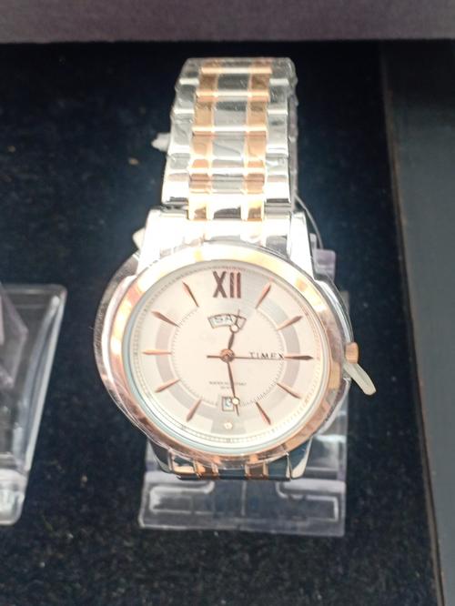 good quality men's hand watch - 18307793 - Very Small Image - 1