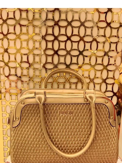 ladies hand bags pure leather - 18308819 - Very Small Image - 1