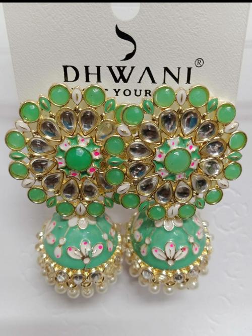 ladies earring - 18309681 - Very Small Image - 1
