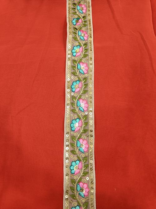 embroidered lace 100 per metre - 18312423 - Very Small Image - 1