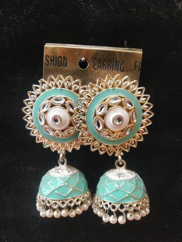 ladies earrings - 18313461 - Very Small Image - 1