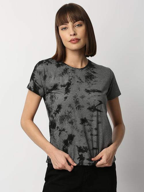 round neck tie & dye tee - 18318366 - Very Small Image - 1
