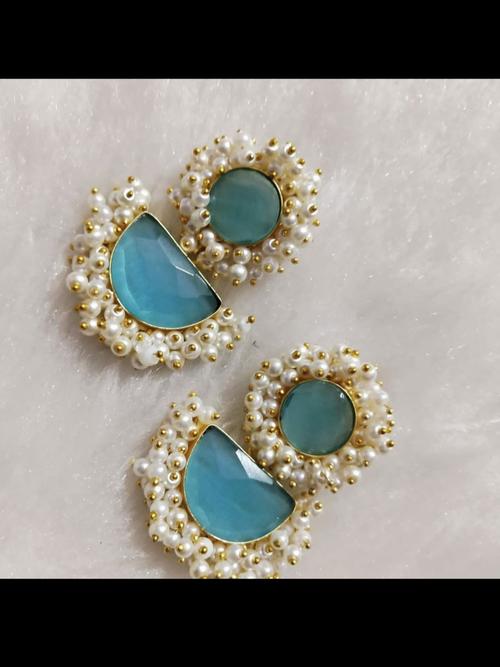 ladies earrings - 18323664 - Very Small Image - 1