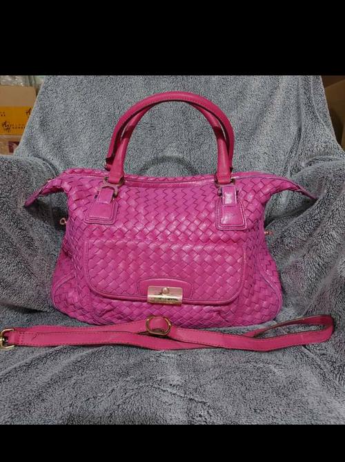 exclusive handbags - 18326819 - Very Small Image - 1