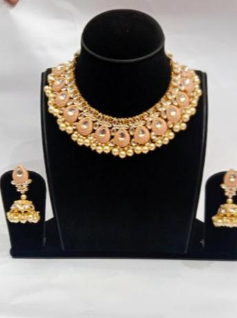 ladies jewellery - 18327083 - Very Small Image - 1