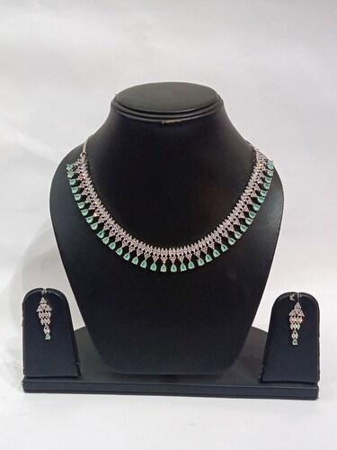 ladies jewellery - 18327087 - Very Small Image - 1