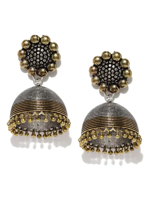 ladies metal earrings silver color - 18333350 - Very Small Image - 1
