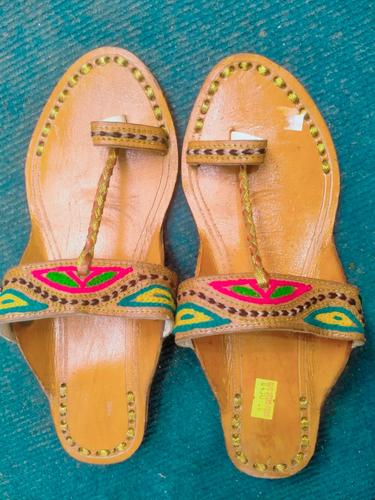 sandals - 18333777 - Very Small Image - 1