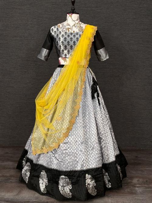 ladies party wear dress - 18334174 - Very Small Image - 1