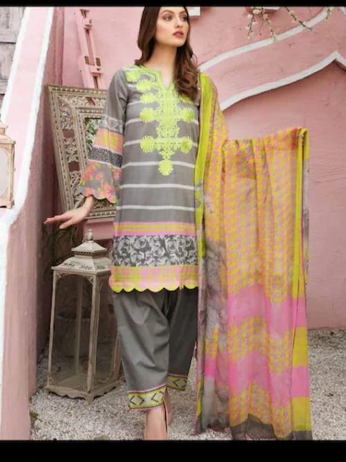 ladies suit - 18335440 - Very Small Image - 1