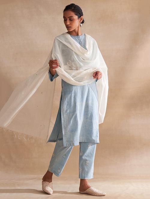 white cotton blend dupatta - 18337070 - Very Small Image - 1