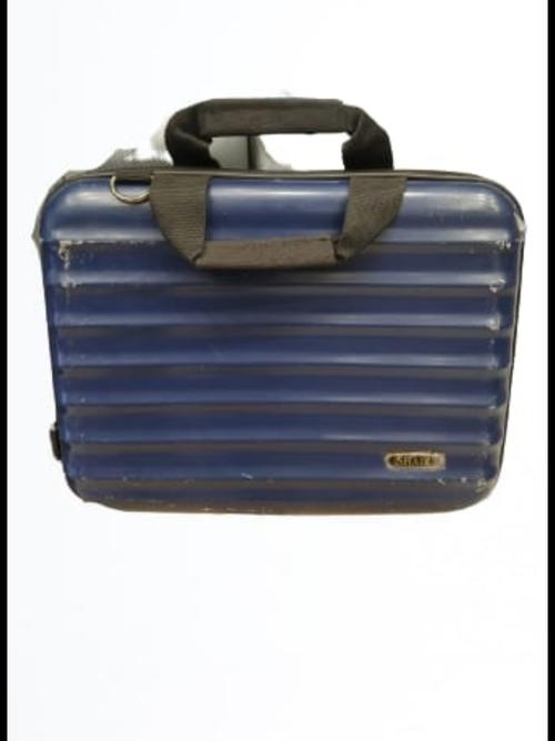 briefcase - 18340561 - Very Small Image - 1