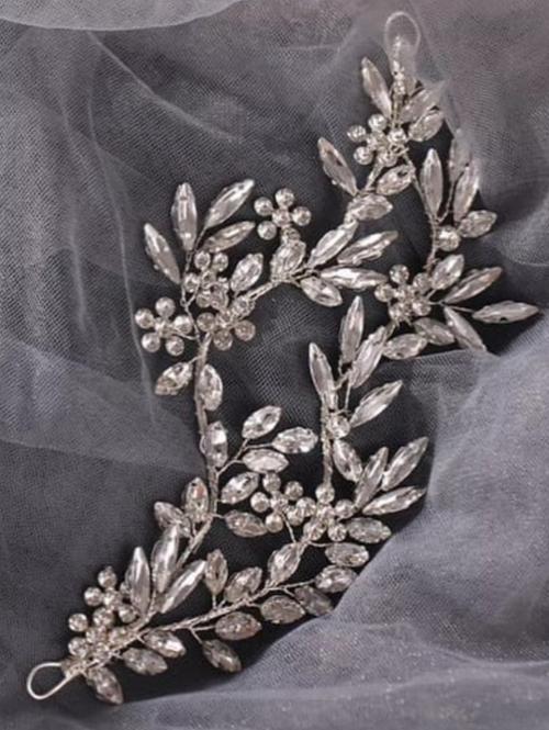 hair accessories white color - 18341576 - Very Small Image - 1