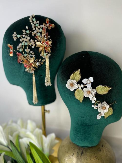 hair accessories multi color - 18341579 - Very Small Image - 1