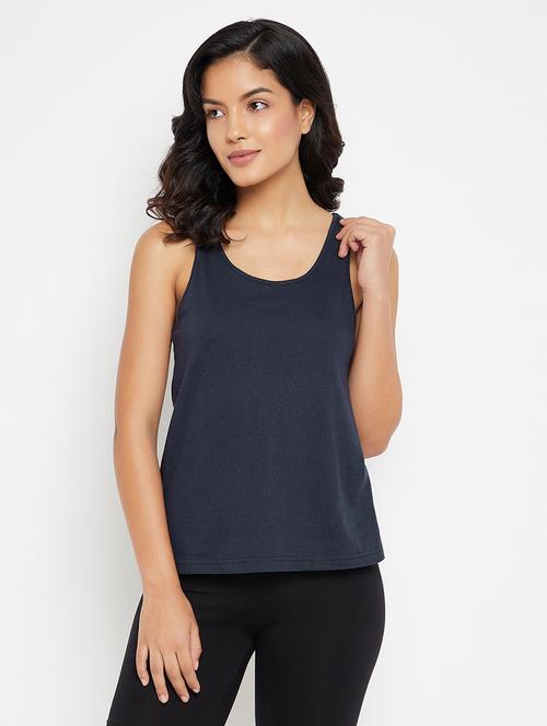 round neck solid camisole - 18343004 - Very Small Image - 1