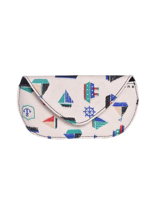white printed regular pouch - 18347927 - Very Small Image - 1