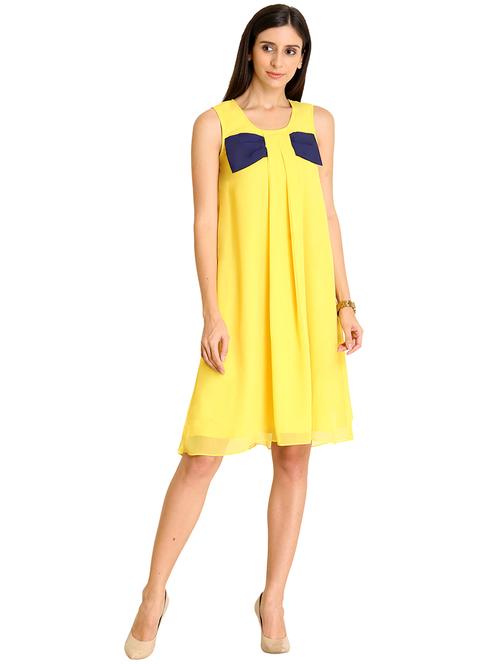 round neck contrast detail a-line dress - 18351413 - Very Small Image - 1