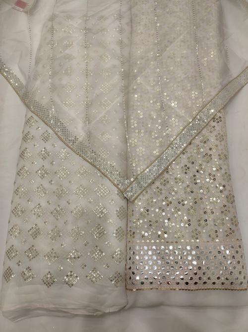 fabric can be used for dupatta. - 18357059 - Very Small Image - 1