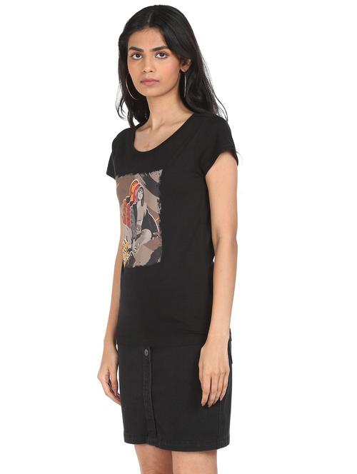 round neck graphic tee - 18358332 - Very Small Image - 1
