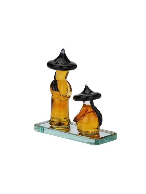somil attractive chinese kung fu warrior learning his student decorative showpiece - 18364588 - Very Small Image - 1