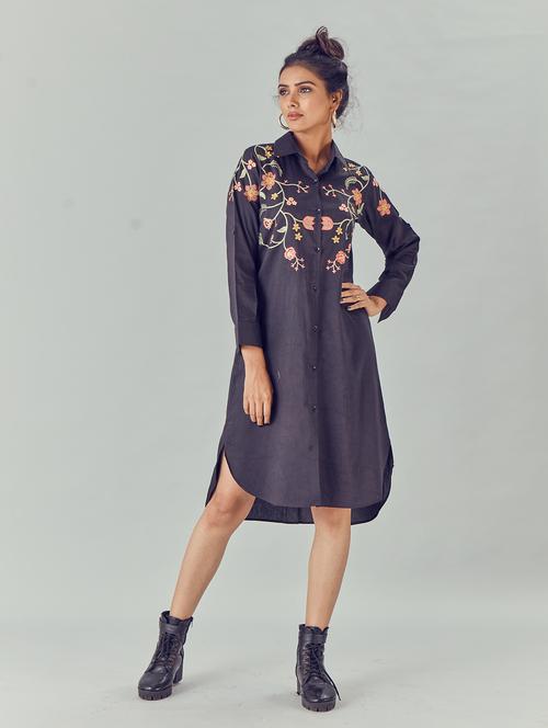 long sleeved embroidered high-low dress - 18366100 - Very Small Image - 1