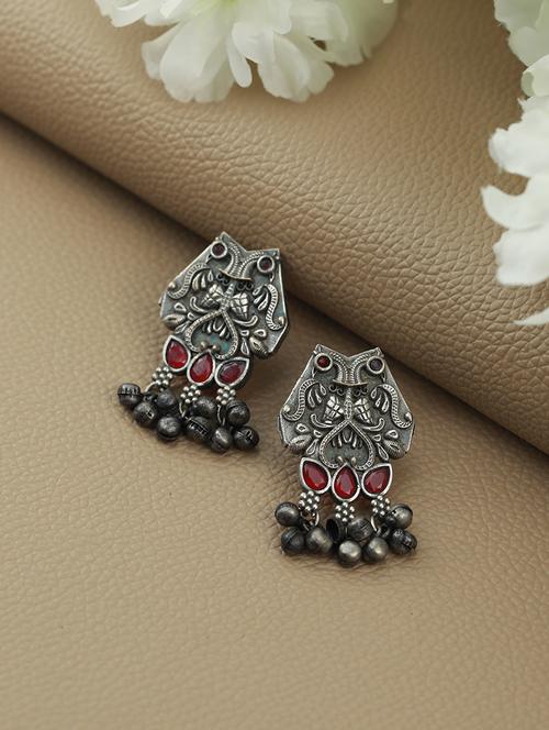 red metal drop earring - 18381144 - Very Small Image - 1
