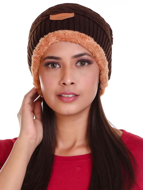 brown wool cap - 18382192 - Very Small Image - 1