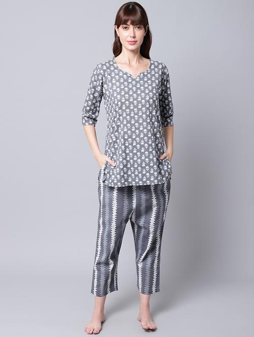 notch neck printed nightwear pajama set - 18386234 - Very Small Image - 1