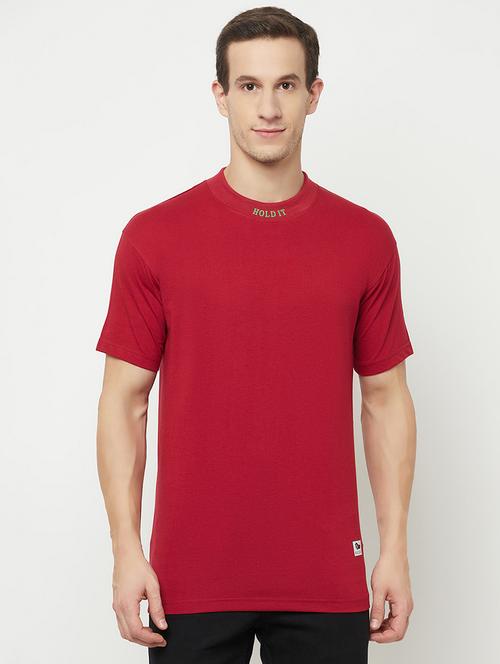 maroon solid t-shirt - 18388857 - Very Small Image - 1