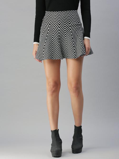 high rise printed flared skirt - 18390376 - Very Small Image - 1