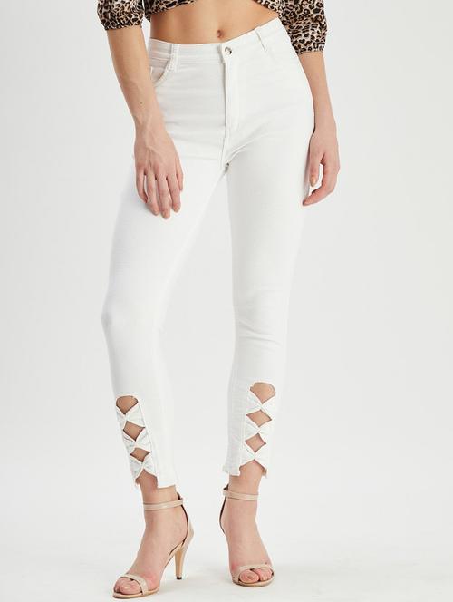 cut out detail solid jean - 18400340 - Very Small Image - 1