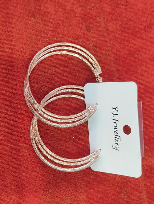 ladies metal earrings silver color - 18403951 - Very Small Image - 1
