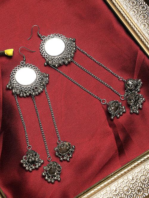 silver metal drop earring - 18409419 - Very Small Image - 1