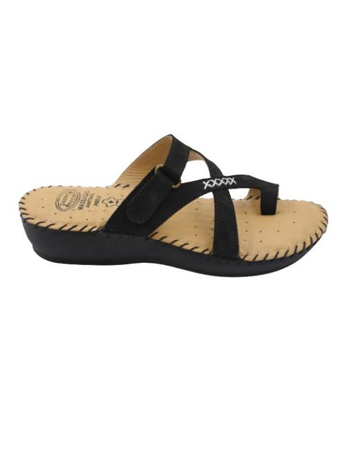 one toe sandal - 18410352 - Very Small Image - 1