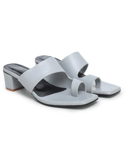 grey one toe sandal - 18412748 - Very Small Image - 1